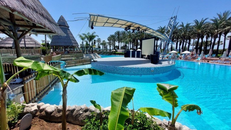 Side utazás Pegasos World