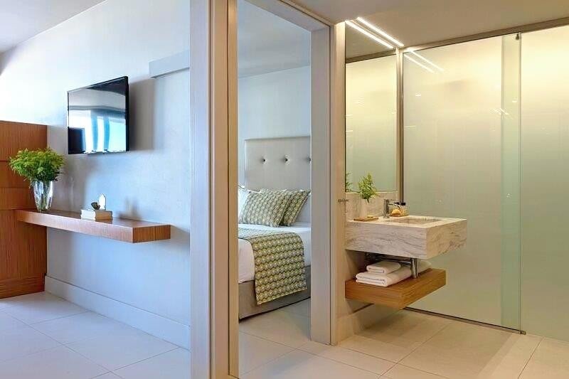 Kétágyas standard szoba tengerre néző kilátással, fürdőszobával