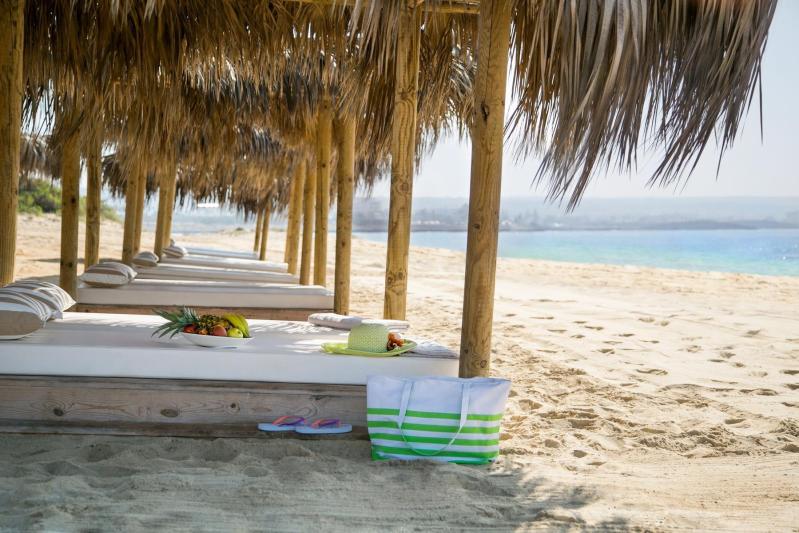 Asterias Beach Dél-Ciprus
