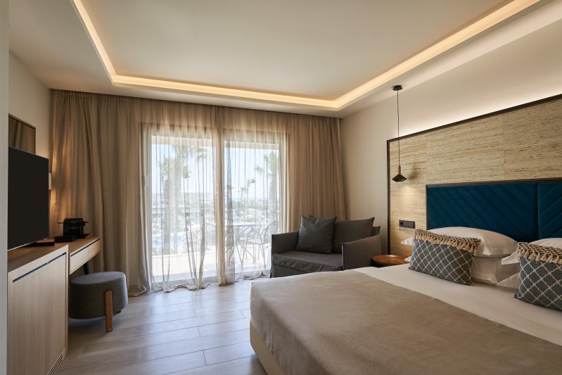 Prémium szoba kétszemélyes ággyal - tengerparti oldal