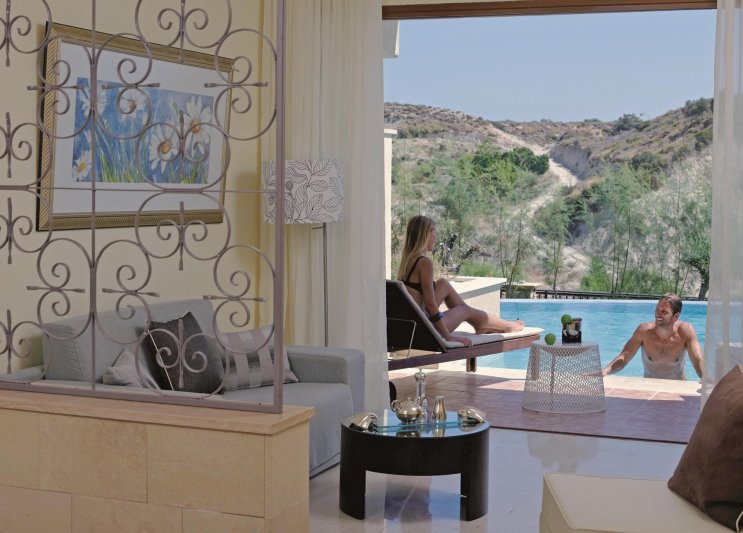 Junior lakosztály közös medencével