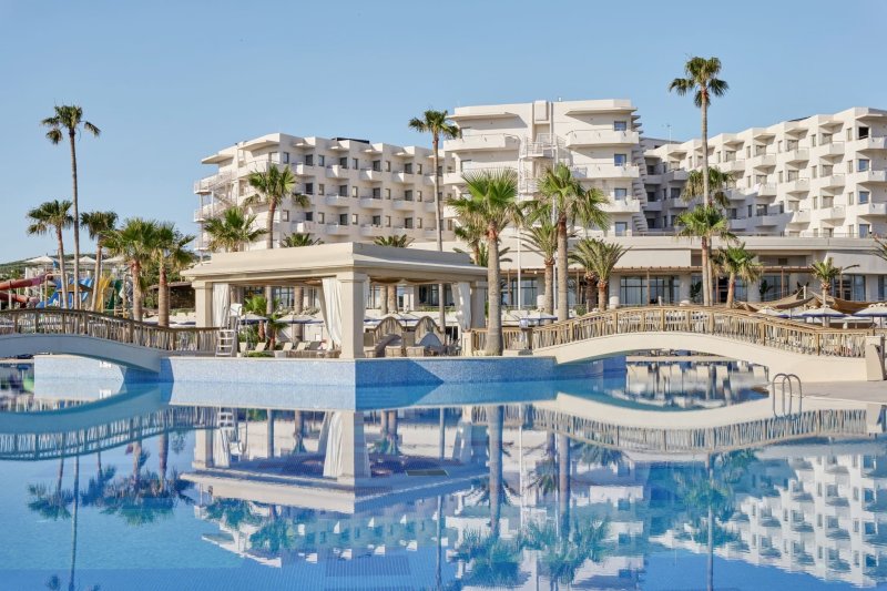Kréta Platanias utazás Atlantica Ocean Beach