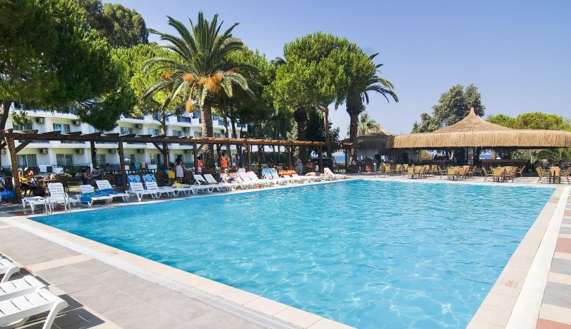 Kusadasi utazás Atlantique Holiday Club