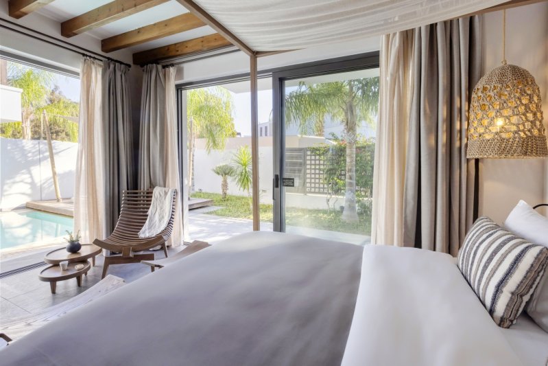 Trópusi zen bungaló lakosztály saját medencével