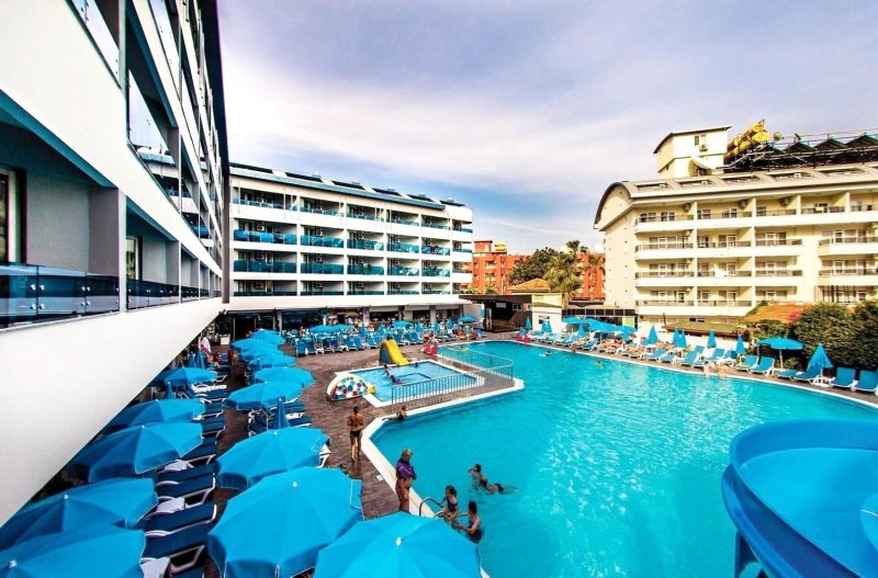 Alanya utazás Avena Resort & Spa