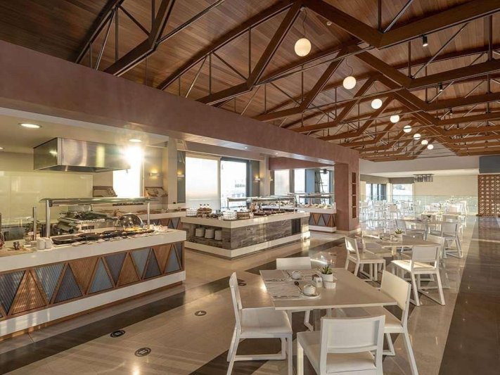 Kréta Kolymbari utazás Avra Imperia