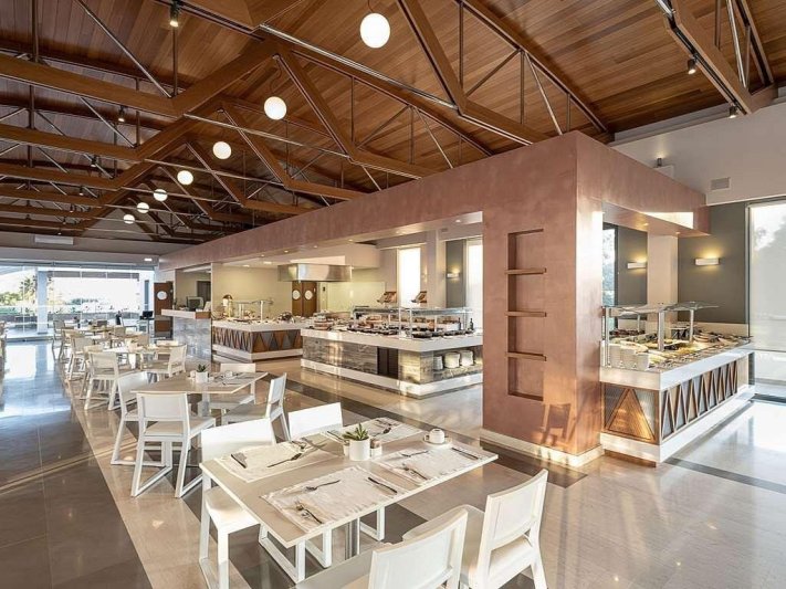 Kréta Kolymbari utazás Avra Imperia