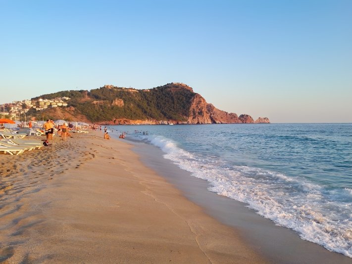 Alanya utazás Azak Hotel