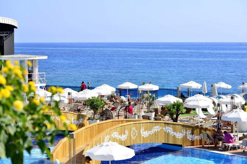 Azura Deluxe Avsallar Alanya
