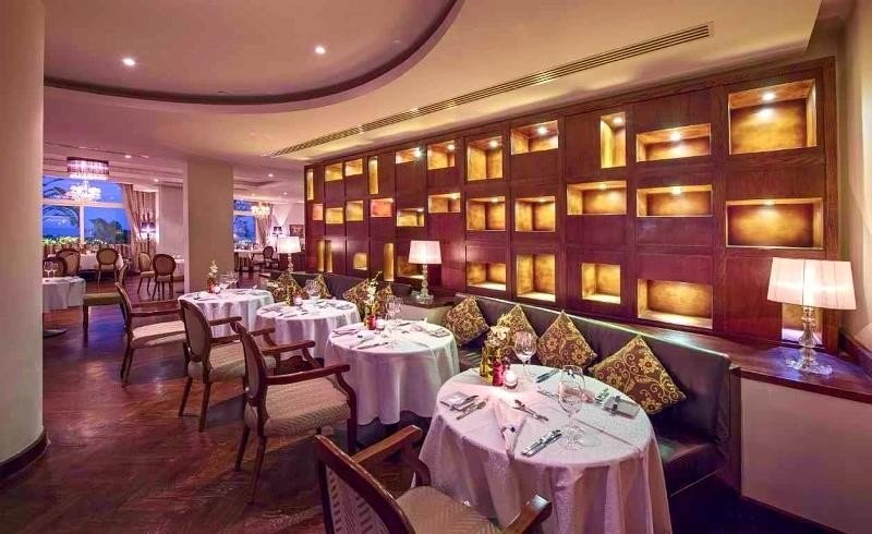 Hurghada utazás Baron Palace Sahl Hasheesh