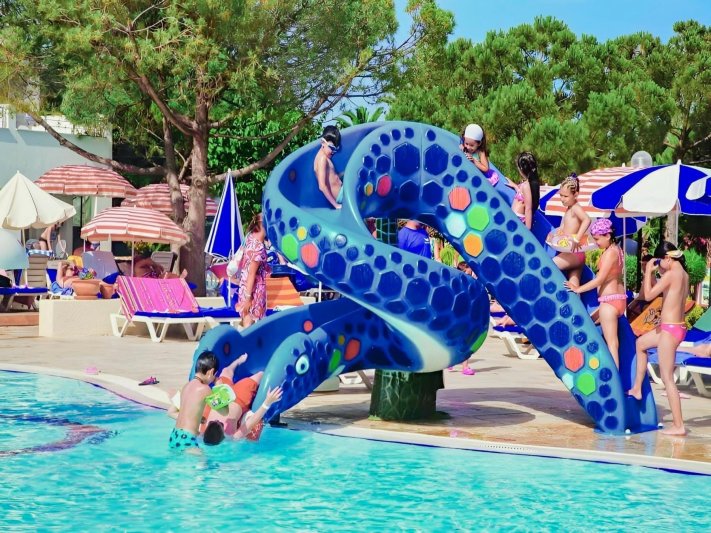 Kusadasi utazás Batihan Beach Resort