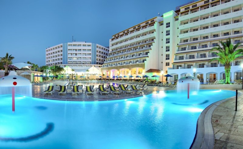 Batihan Beach Resort Kusadasi