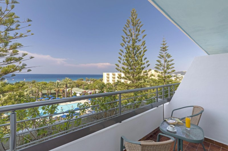 Rodosz Ialyssos utazás D Andrea Mare Beach