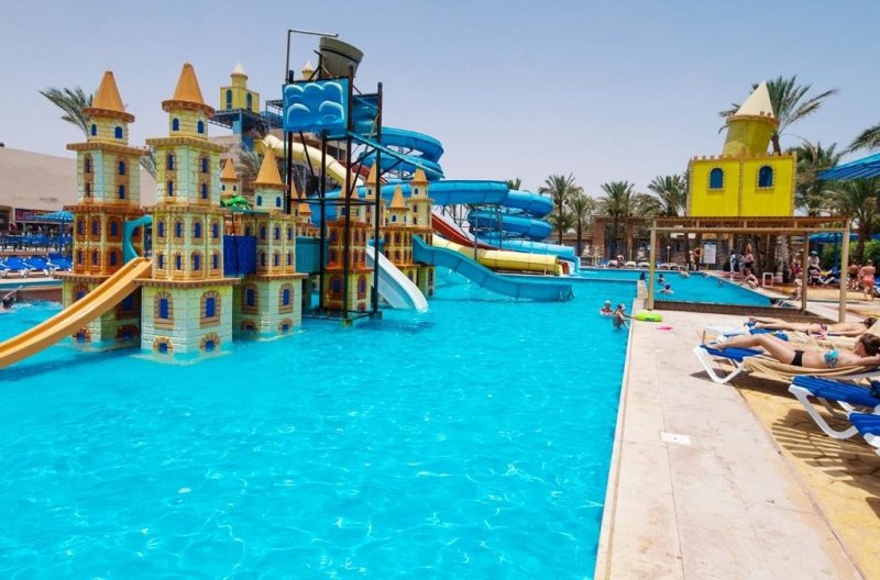 Hurghada utazás Blue Lake Resort & Aquapark