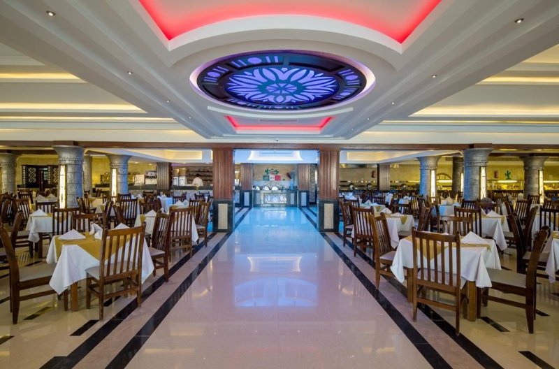 Hurghada utazás Blue Lake Resort & Aquapark