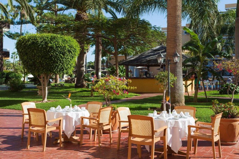 Tenerife Puerto de la Cruz utazás Blue Sea Puerto Resort