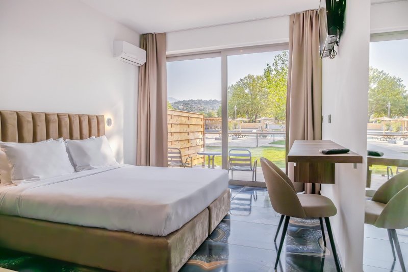 Lefkada-sziget utazás Blue Water