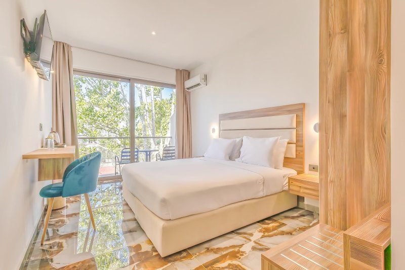 Standard szoba, kilátással a kertre