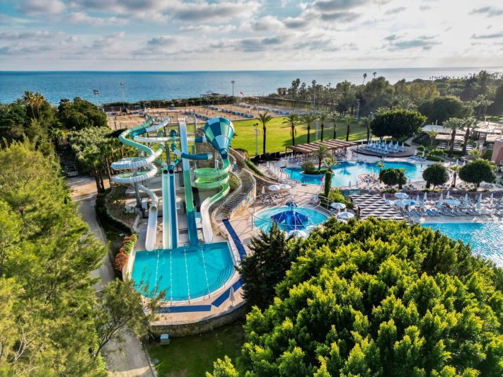 Side utazás Blue Waters Club