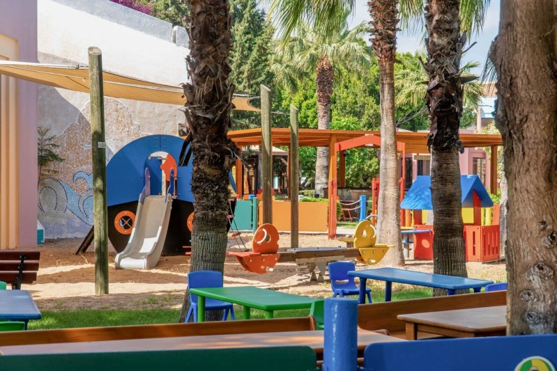 Side utazás Blue Waters Club