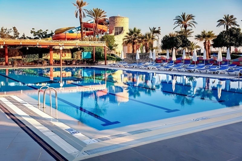 Side utazás Blue Waters Club