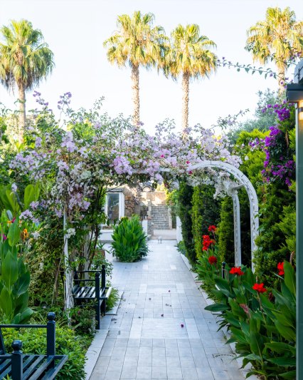 Alanya utazás Bora Bora Butik 