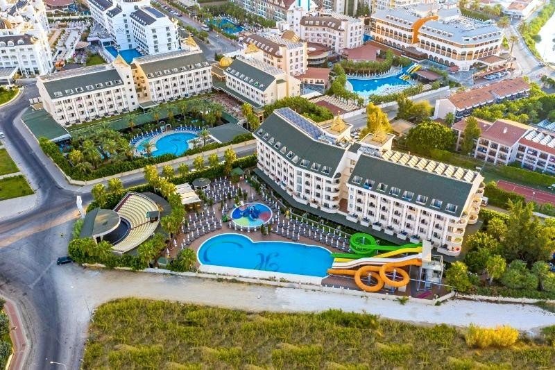 Calimera Hane Garden Side