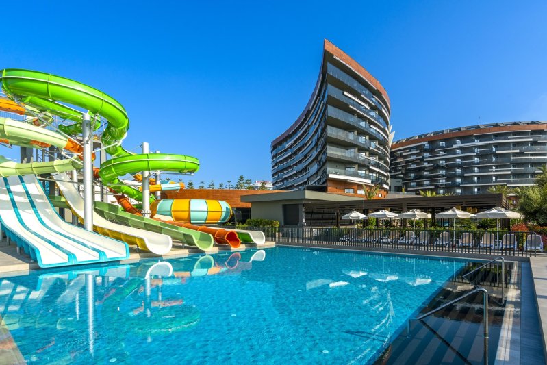 Kirman Calyptus Resort & Spa Side