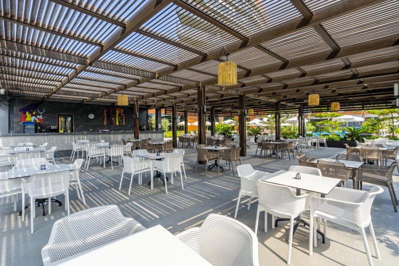 Kirman Calyptus Resort & Spa Side