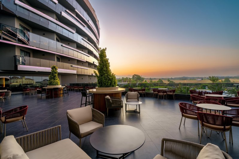 Kirman Calyptus Resort & Spa Side
