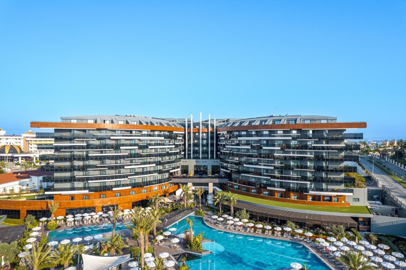 Kirman Calyptus Resort & Spa Side