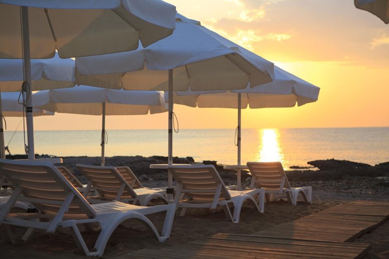 Can Garden Beach Side