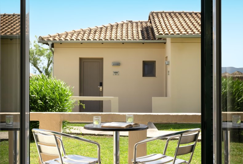 Bungaló kertre néző kilátással - erkéllyel