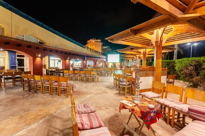 Marsa Matruh utazás Carols Beau Rivage