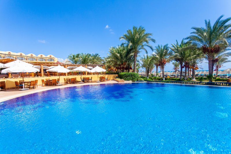 Marsa Matruh utazás Carols Beau Rivage