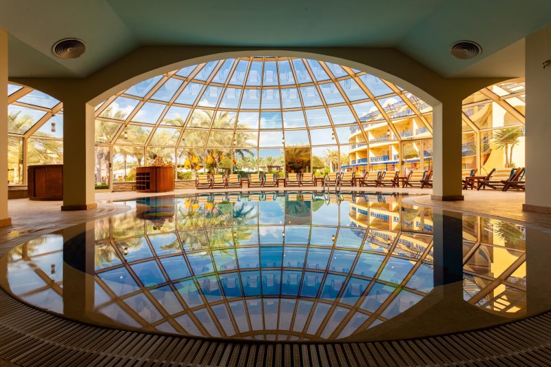 Marsa Matruh utazás Carols Beau Rivage