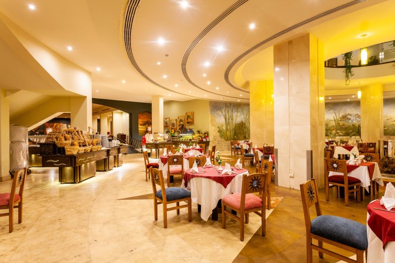 Marsa Matruh utazás Carols Beau Rivage