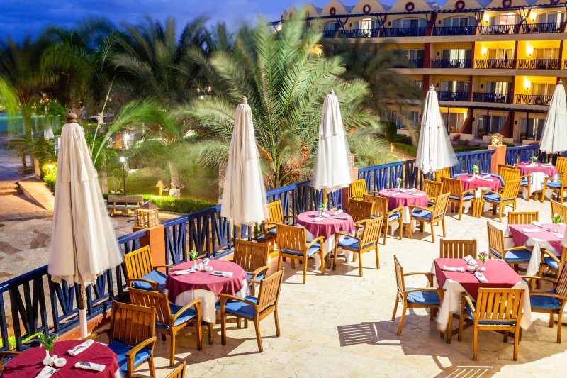 Marsa Matruh utazás Carols Beau Rivage