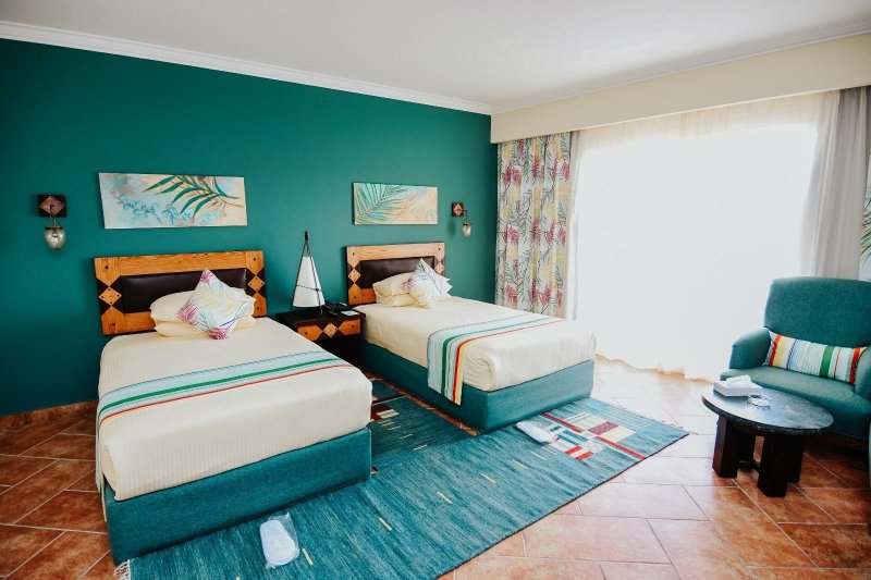 Marsa Matruh utazás Carols Beau Rivage