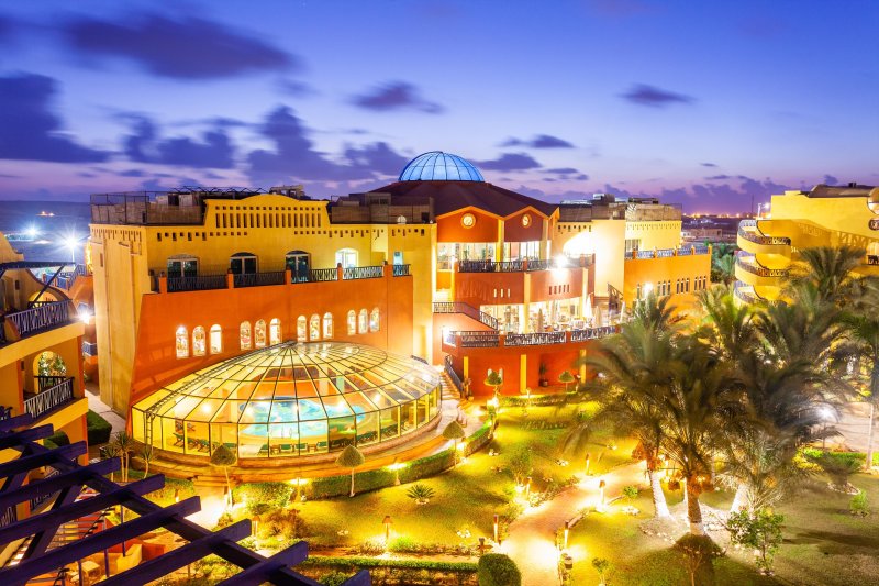 Marsa Matruh utazás Carols Beau Rivage