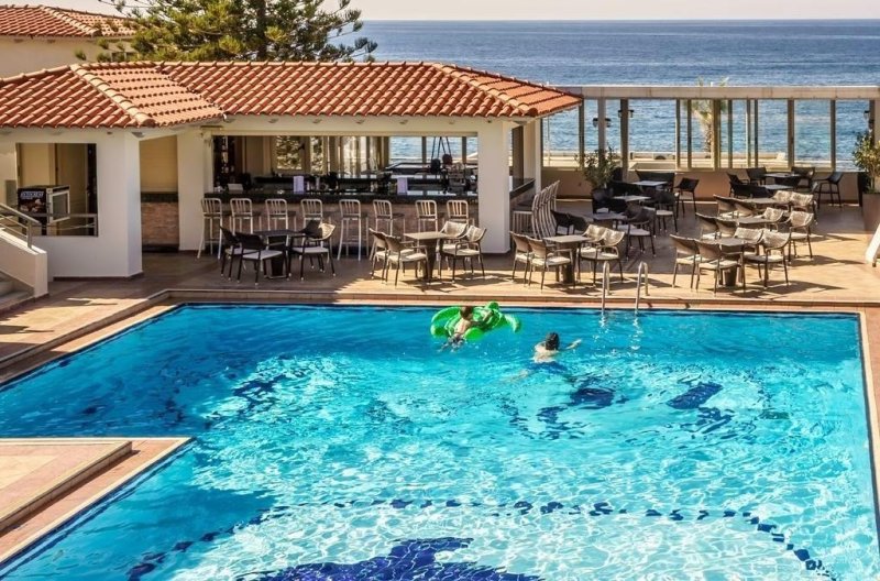 Kréta Sissi utazás Castello Village Resort