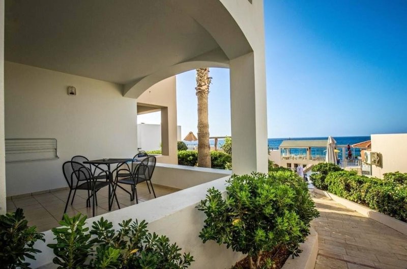 Kréta Sissi utazás Castello Village Resort