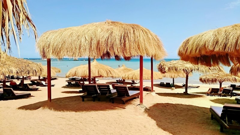 Caves Beach Resort Hurghada