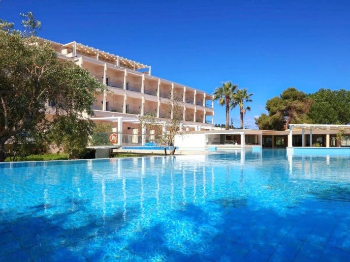 Korfu utazás Cavomarina Beach