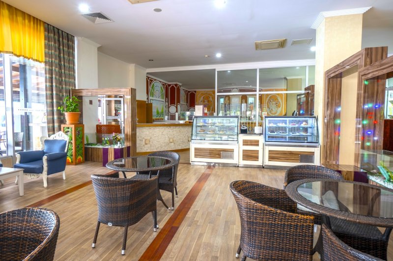 Cenger Beach Resort & Spa Side