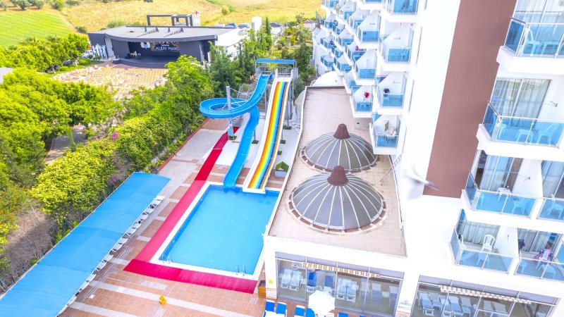 Cenger Beach Resort & Spa Side