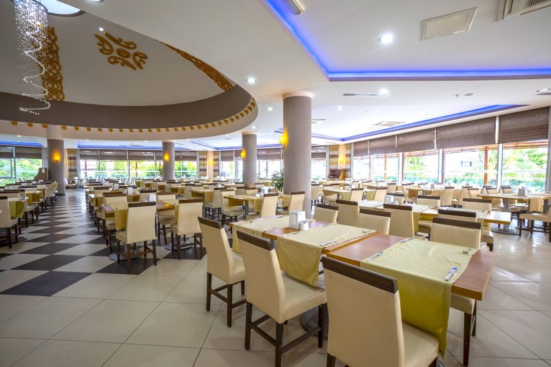 Cenger Beach Resort & Spa Side