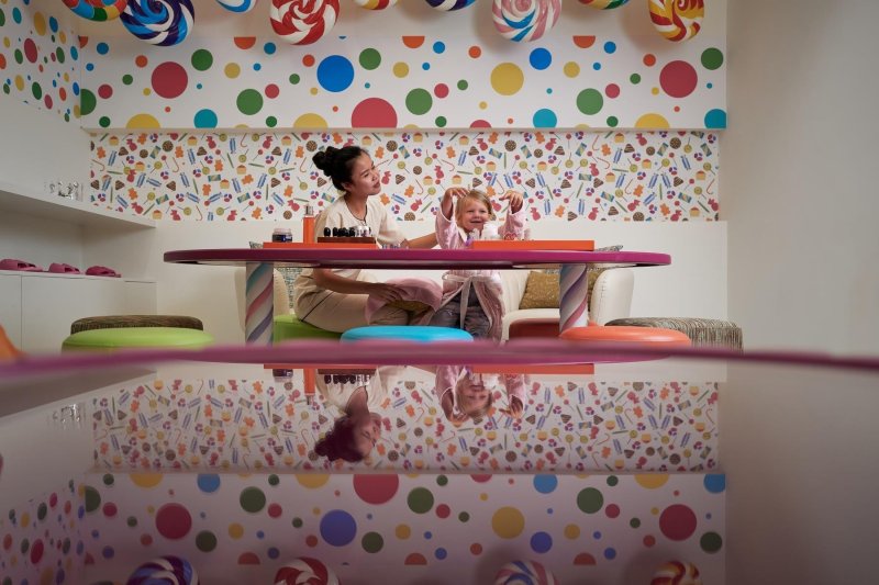 Dubai utazás Centara Mirage Beach Resort