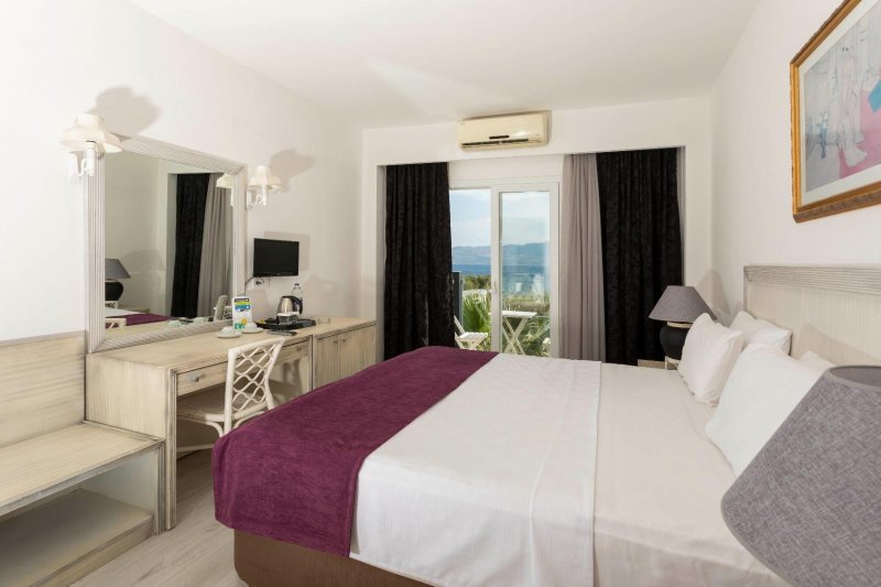 Bodrum utazás Charm Beach Hotel 