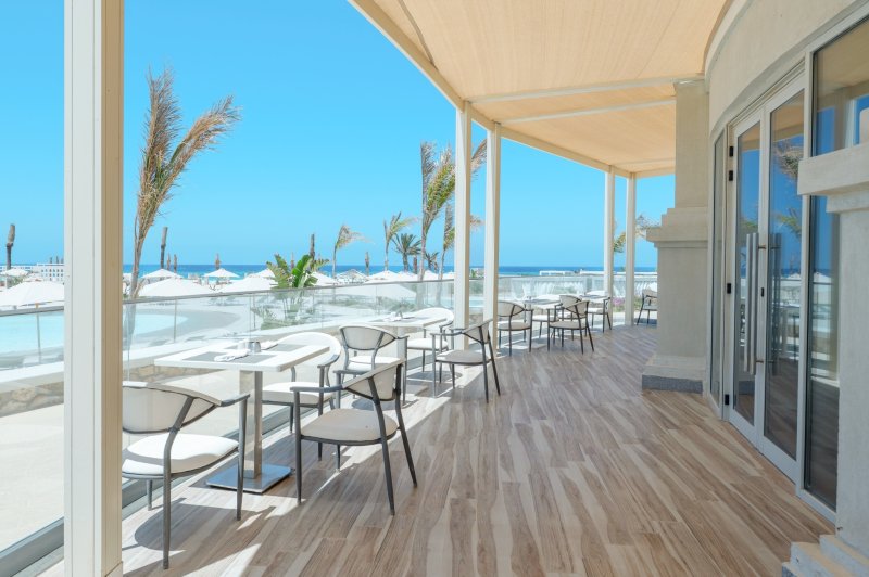 Marsa Matruh utazás Cleopatra Luxury Resort